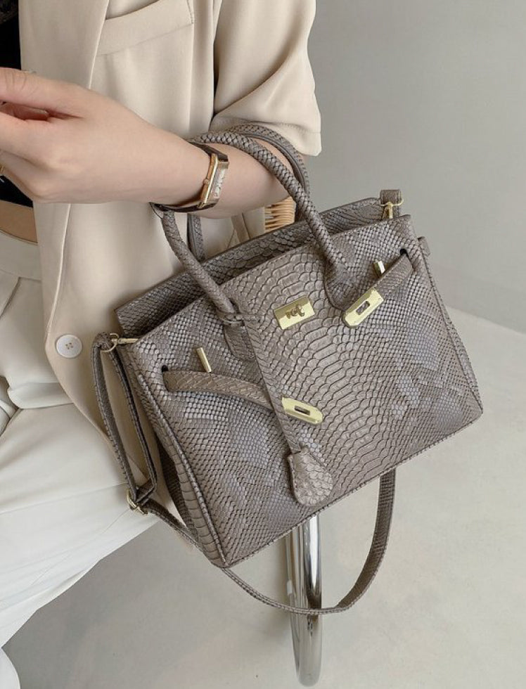 Bolso Clásico Café Ref. 1124