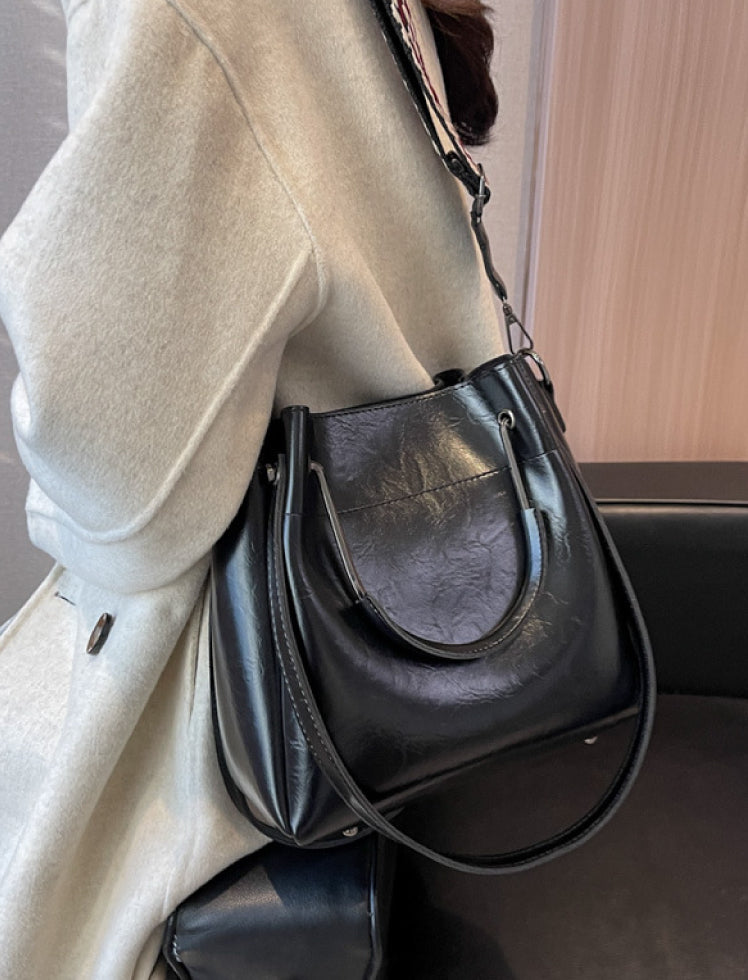 Bolso Moderno Negro Ref. 664