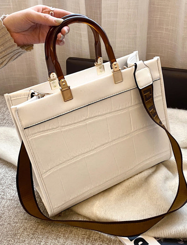 Bolso moderno crema Ref. 885