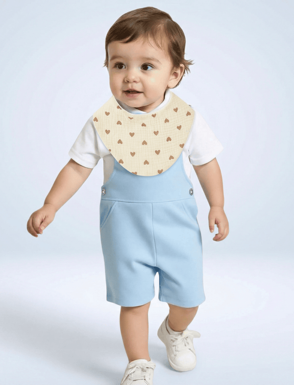 BABERO TELA CREMA CON CORAZONES CAFES Ref. BA3