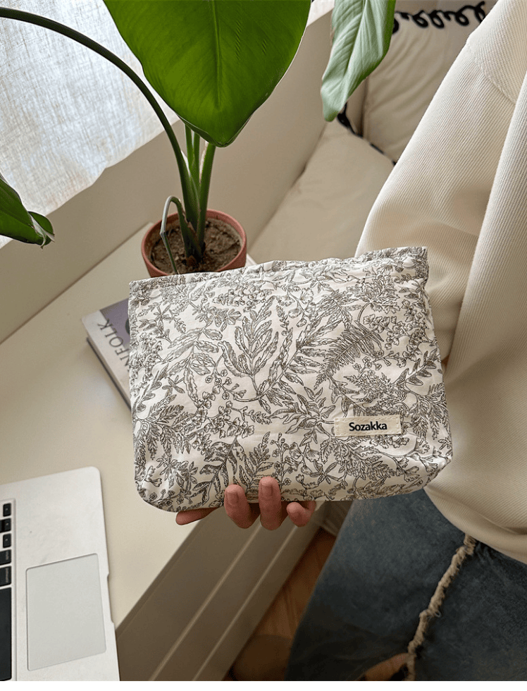 Cosmetiquera Floral Blanca Ref. C048