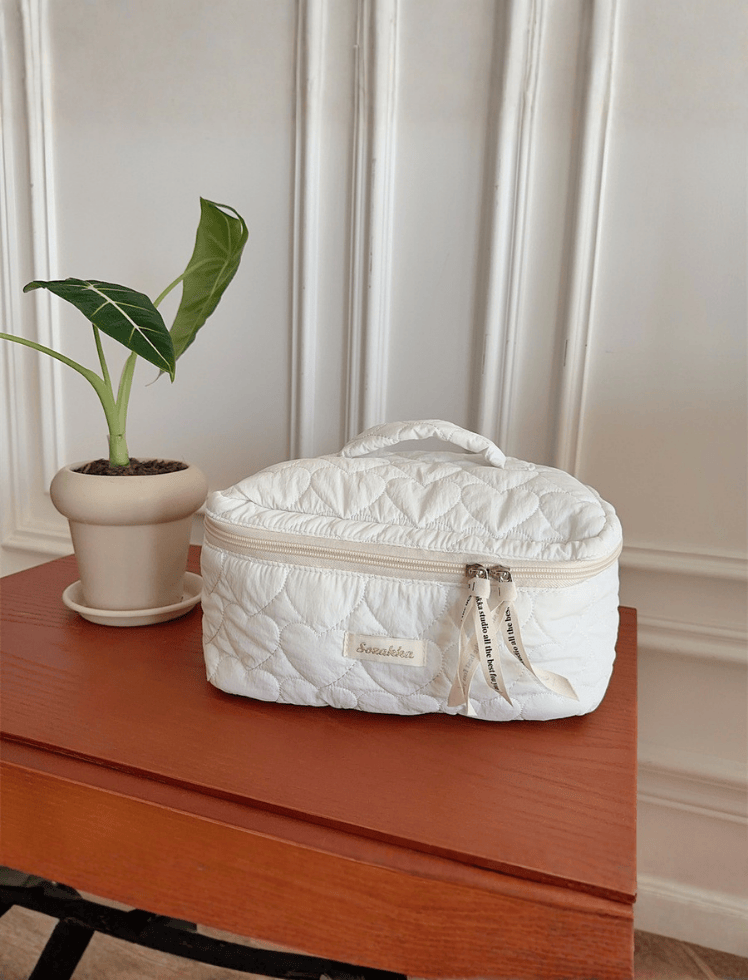 Cosmetiquera Soft Bloom Blanca Ref. C052