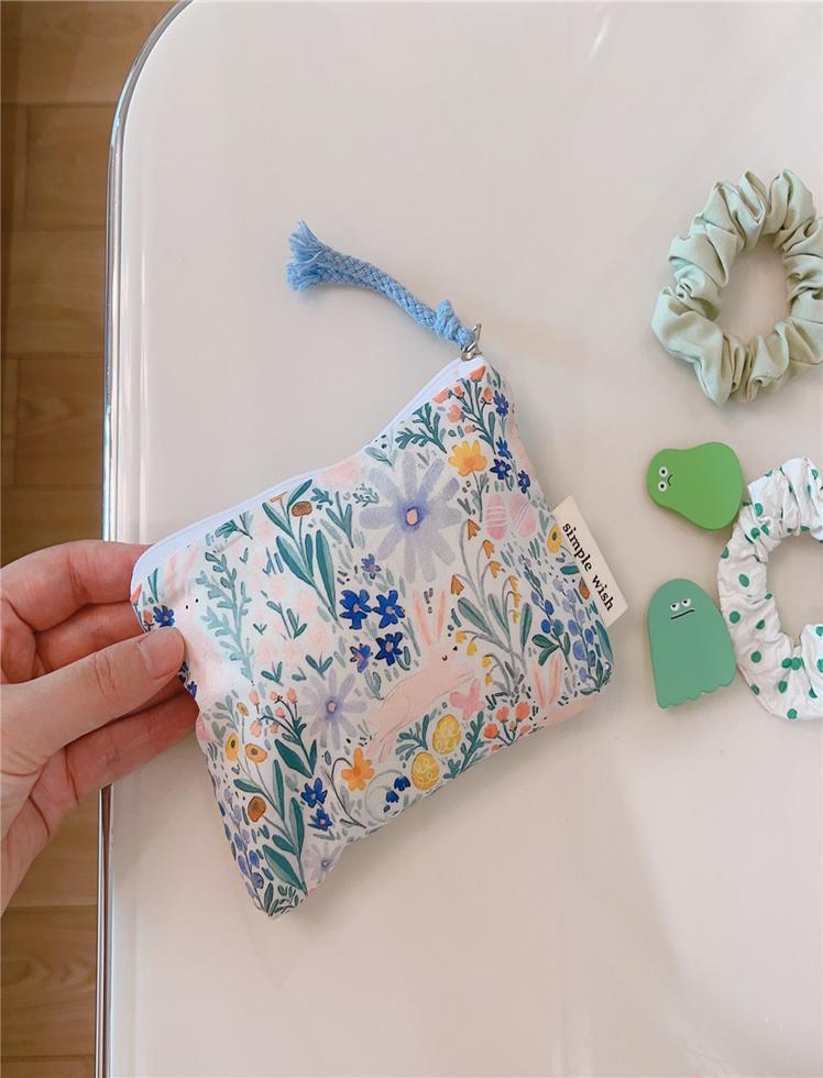 Cosmetiquera Floral Whimsy Azul Ref. C086