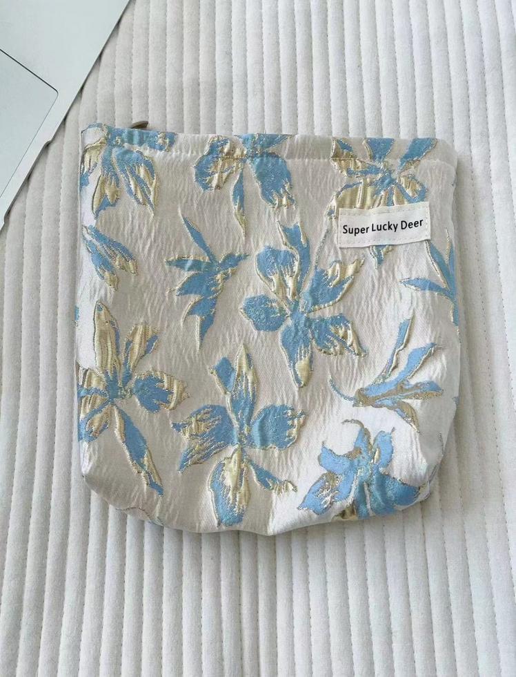 Cosmetiquera Floral Whisper Azul Ref. C097