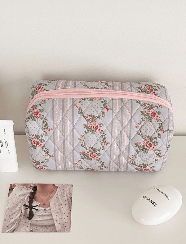 Cosmetiquera Aurora Pouch Morado Ref. C103