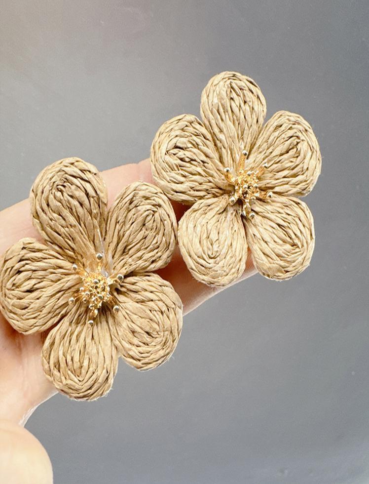 Aretes Natural Serenity Crema Ref. E22