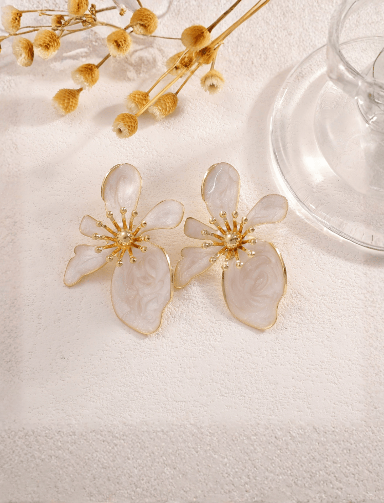 Aretes Eternal Blossom Blanco Ref. E35