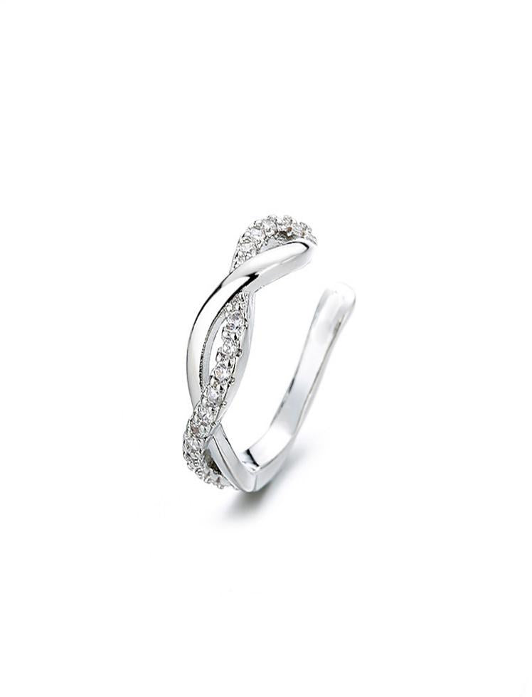 Earcuff Twisted Elegance Plateado Ref. J69