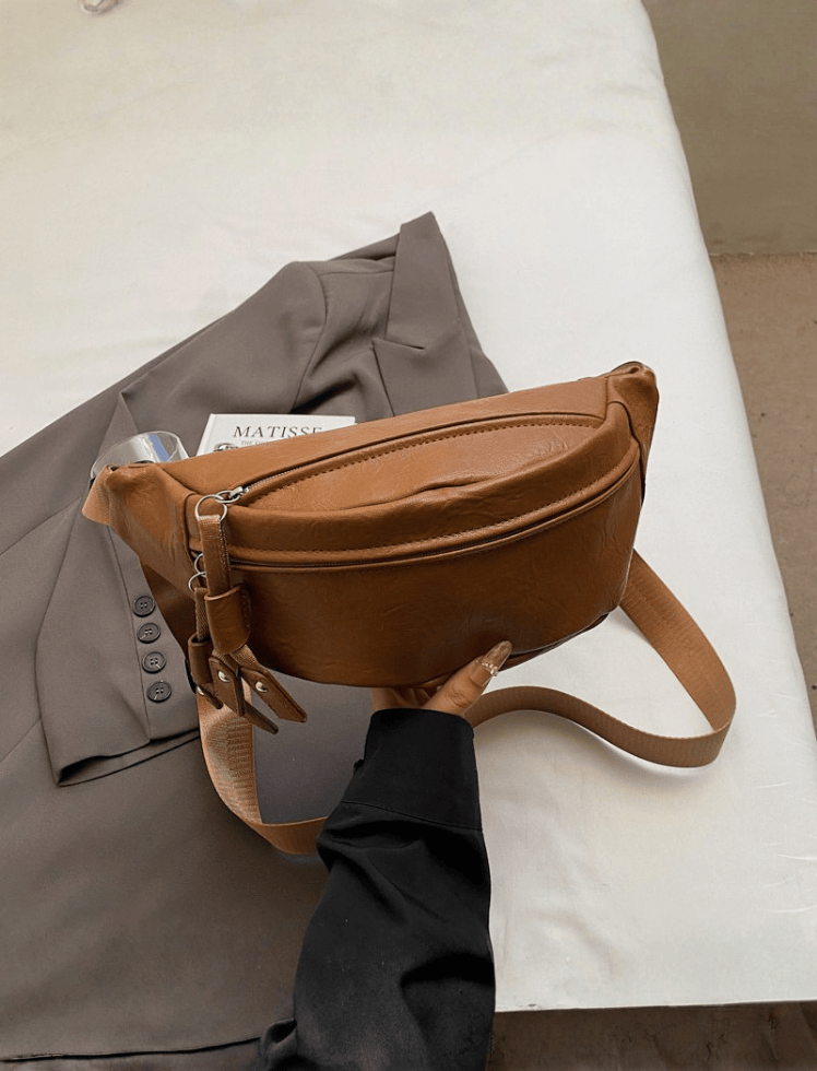 Riñonera Textured Crossbody Cafe Ref. R311